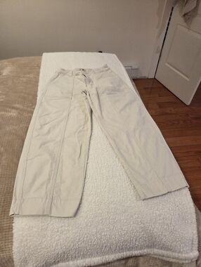 Old Navy Womens Barrel  High Rise Jeans In Cream Size 4